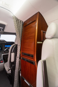 2012 Embraer Phenom 300: 