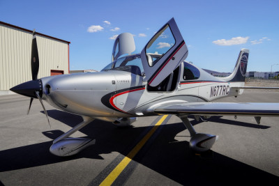 2013 Cirrus SR22T G5 GTS: 