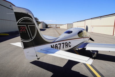 2013 Cirrus SR22T G5 GTS: 