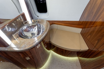 2013 Bombardier Challenger 605: 