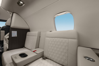 2017 Embraer Phenom 300: 