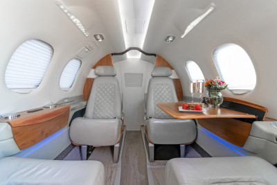 2009 Embraer Phenom 100: 