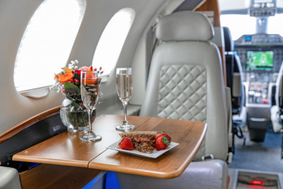 2009 Embraer Phenom 100: 