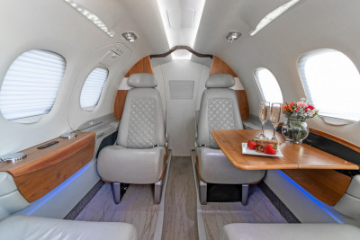 2009 Embraer Phenom 100: 