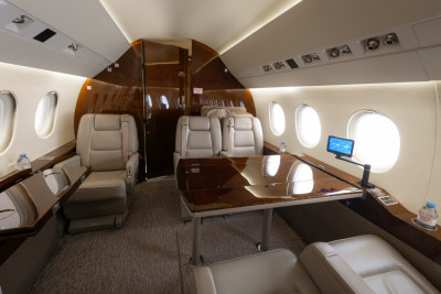 2005 Dassault Falcon 2000EX EASy: 