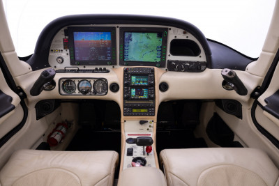 2006 Cirrus SR22 GTS: 