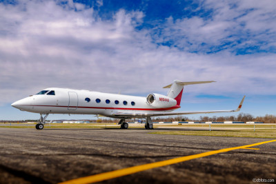 2010 Gulfstream G450: 