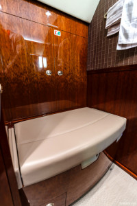 2010 Gulfstream G450: 