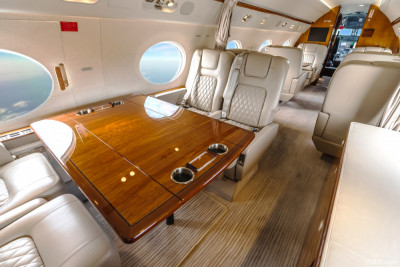 2010 Gulfstream G450: 