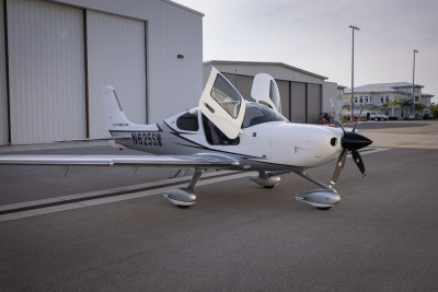 2021 Cirrus SR22T G6 GTS: 