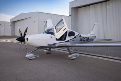 2021 Cirrus SR22T G6 GTS: 