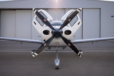 2021 Cirrus SR22T G6 GTS: 