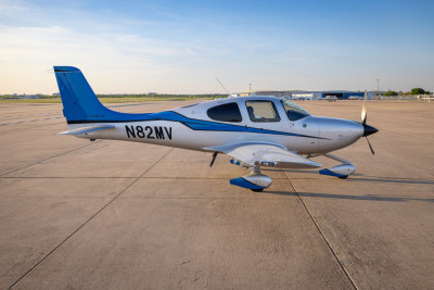 2015 Cirrus SR22 G5: 