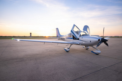 2015 Cirrus SR22 G5: 