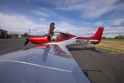 2023 Cirrus SR22T G6 GTS: 
