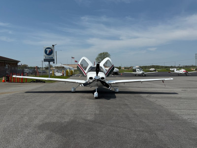 2004 Cirrus SR22: 