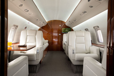 2004 Bombardier Challenger 604: 