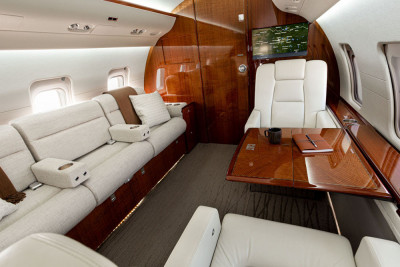 2004 Bombardier Challenger 604: 
