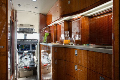 2004 Bombardier Challenger 604: 
