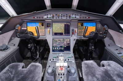 2007 Dassault Falcon 900DX: 