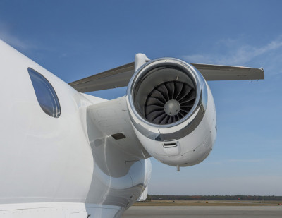 2022 Embraer Phenom 300E: 