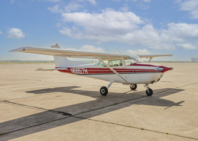 1975 Cessna 172M Skyhawk: 