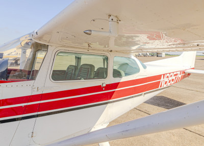 1975 Cessna 172M Skyhawk: 
