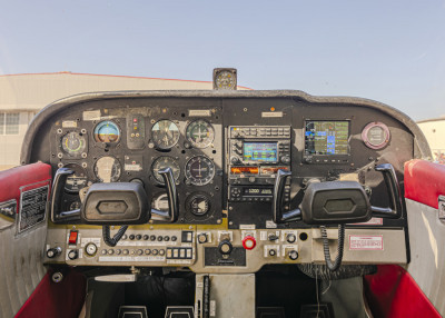 1975 Cessna 172M Skyhawk: 