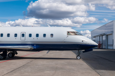 2002 Bombardier Challenger 604: 