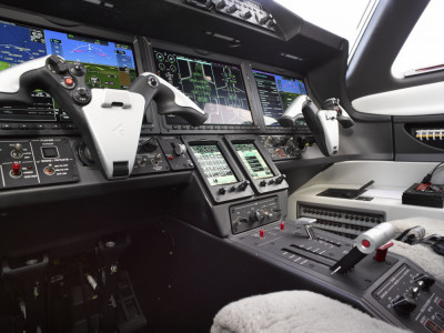 2021 Embraer Phenom 300E: 