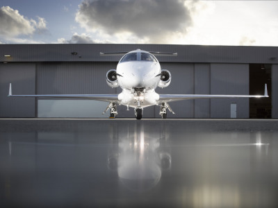 2021 Embraer Phenom 300E: 