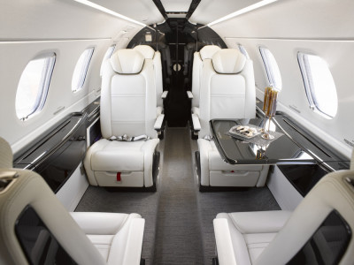 2021 Embraer Phenom 300E: 
