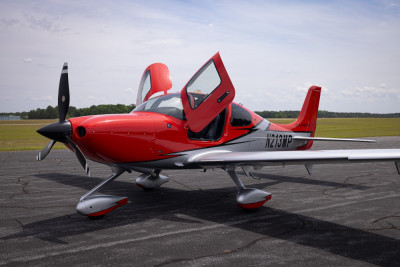 2021 Cirrus SR22 GTS: 