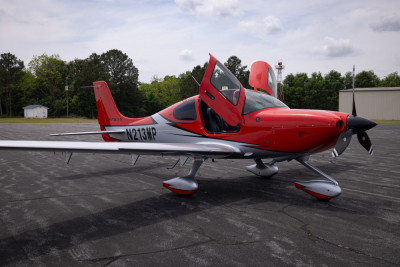 2021 Cirrus SR22 GTS: 
