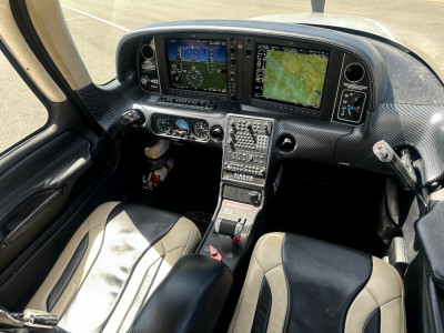 2012 Cirrus SR22 G3: 