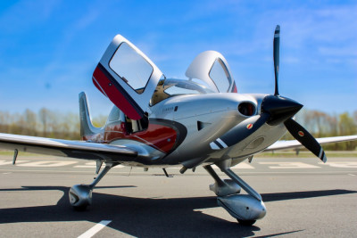 2012 Cirrus SR22 G3: 