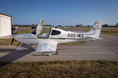 2006 Cirrus SR22 GTS: 