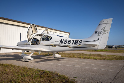 2006 Cirrus SR22 GTS: 