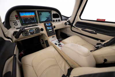 2006 Cirrus SR22 GTS: 