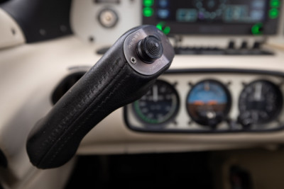 2006 Cirrus SR22 GTS: 