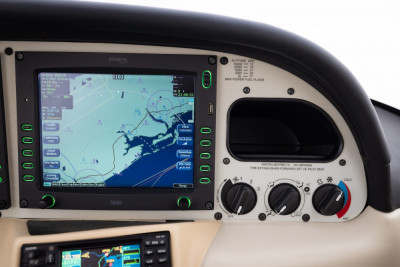 2006 Cirrus SR22 GTS: 