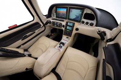 2006 Cirrus SR22 GTS: 