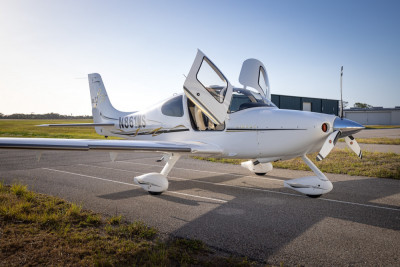 2006 Cirrus SR22 GTS: 