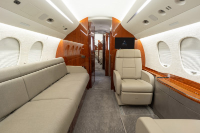 2015 Dassault Falcon 7X: Aft Cabin