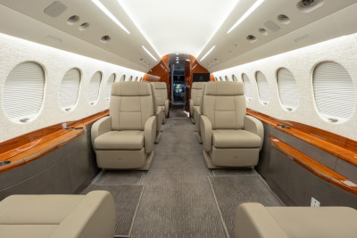 2015 Dassault Falcon 7X: Mid Cabin Forward View