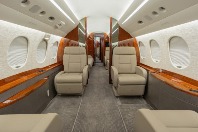 2015 Dassault Falcon 7X: 