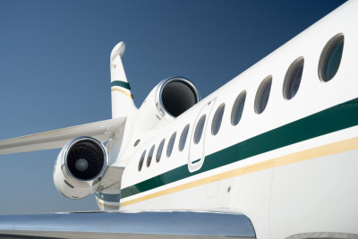 2015 Dassault Falcon 7X: Exterior Excellent Paint