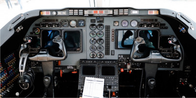 2006 Hawker 400XP: 