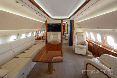 2007 Airbus A318 Elite: 