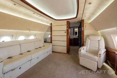 2007 Airbus A318 Elite: 